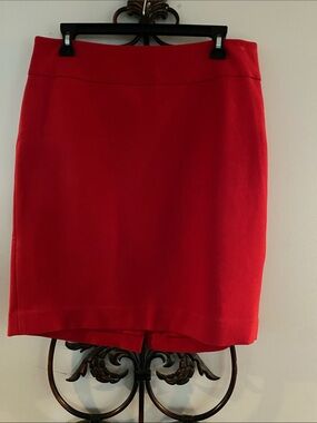 The Limited Red Pencil Skirt - Slim Women's Silhouette